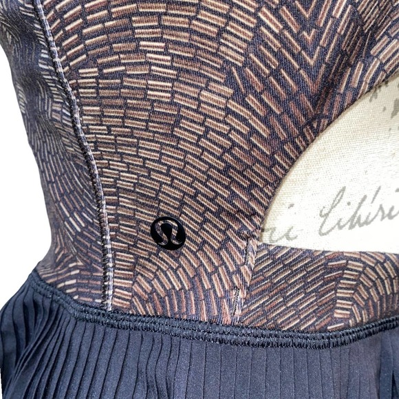 Lululemon City Tank Golden Goddess Cashew Multi / Black Style W1J45S *Like New* - Picture 7 of 9